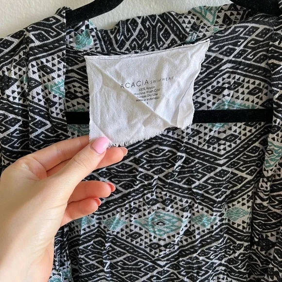 Acacia Swimwear Kimono - Discontinued Print - Picture 3 of 5